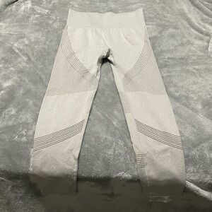 Gray Textured Leggings